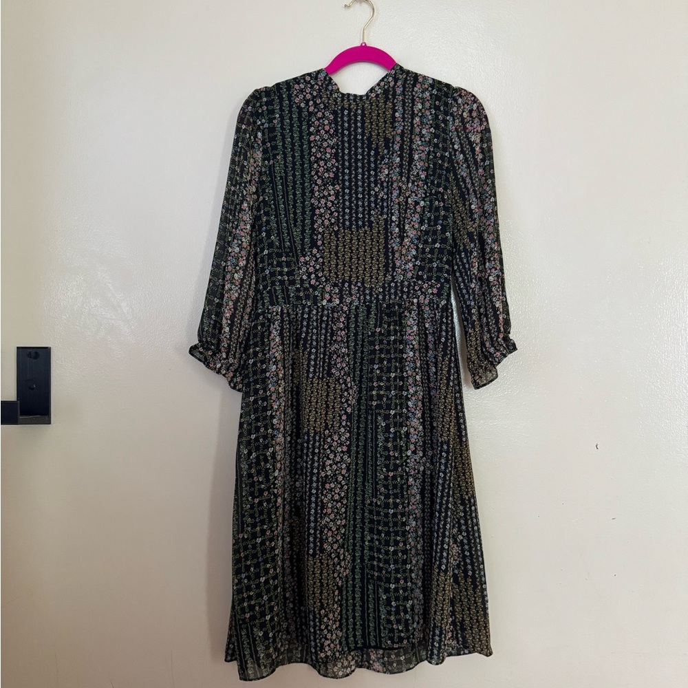 Forever 21 Black and Green Long Sleeve Dress
